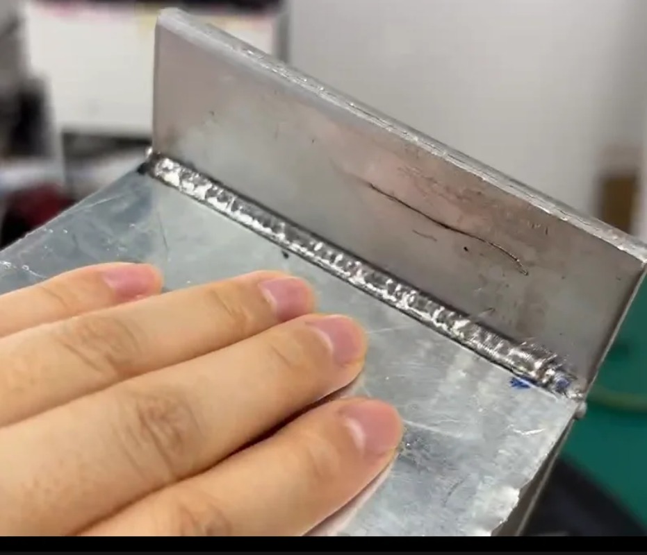 Industrial Laser Welding Tool - Mesin Las Laser Genggam Untuk Suku